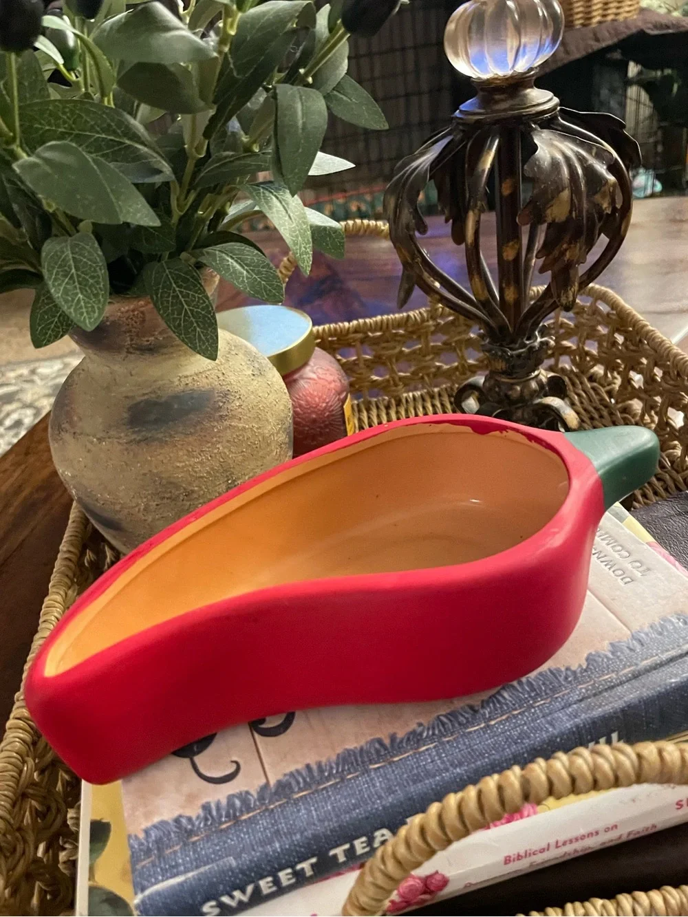 🌶️Ceramic Chili Pepper Dish in Red and Green.